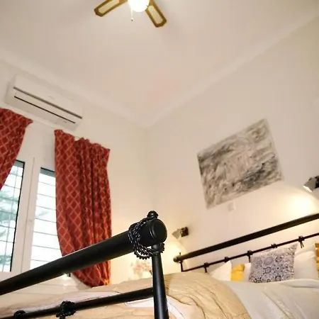 Bounty Garden House 2br 2ba Free Parking Villa Athen