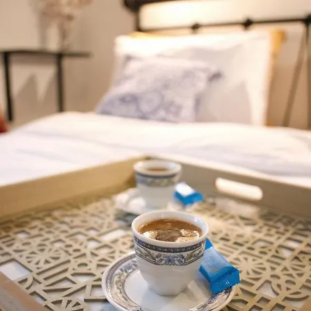 Aroura Homes Garden House 2br 2ba Free Parking